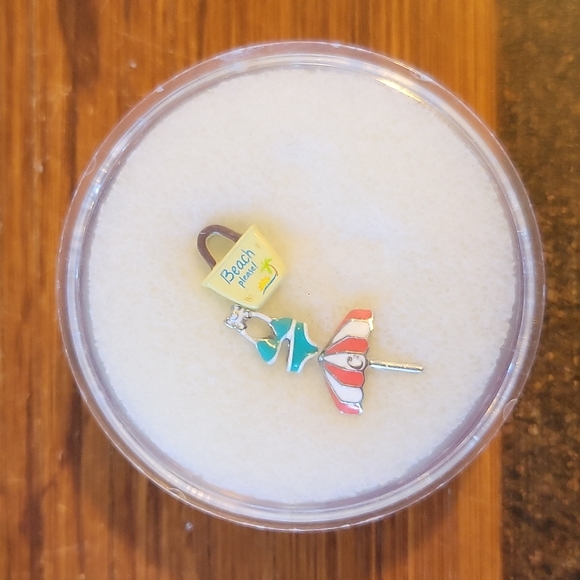 Origami Owl charm set of 3 - Picture 2 of 2